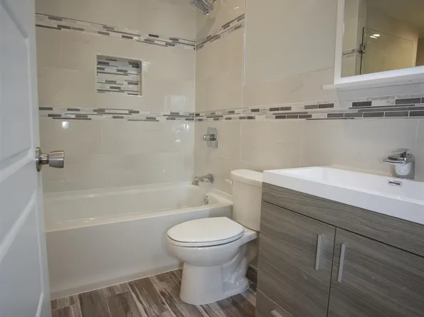 141 Beach Street image 17 of 25