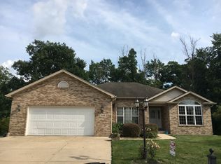 369 Edgewater Dr, Hobart, IN 46342