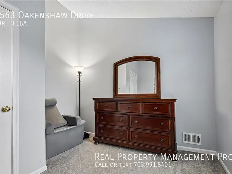 9563 Oakenshaw Dr — Photo 21