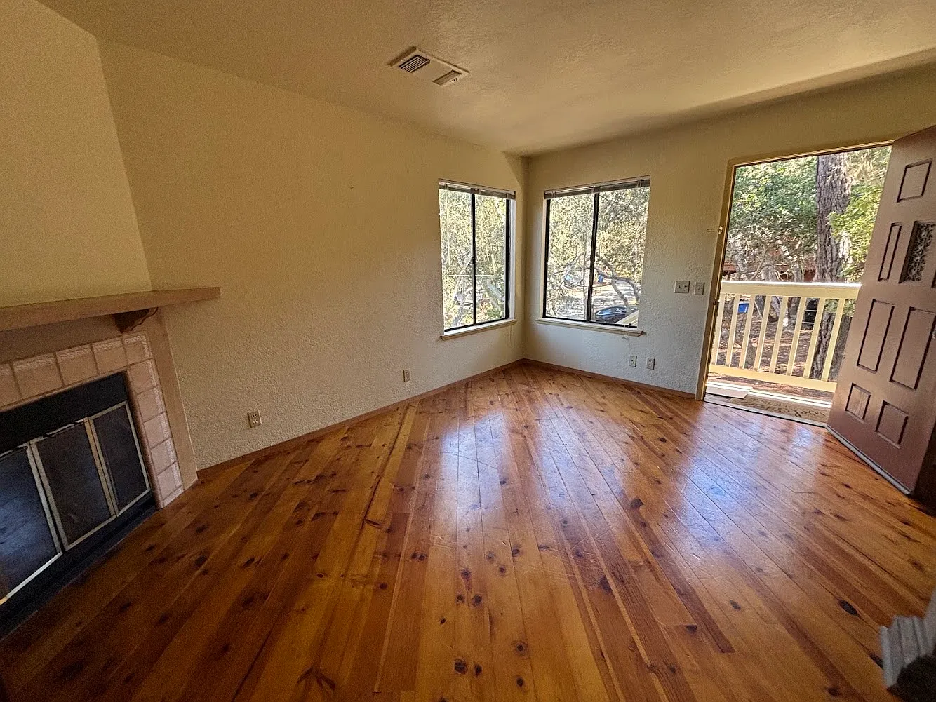 2 bed, 808 sqft, $2,900 — Photo 3