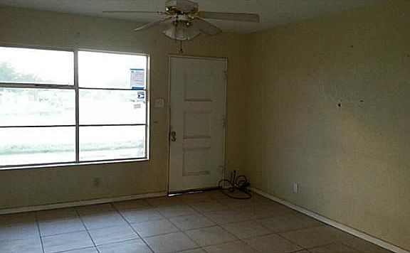 4th image of 4926 Knox Dr