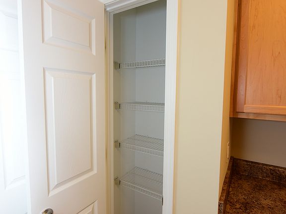 2 BD Kitchen Pantry