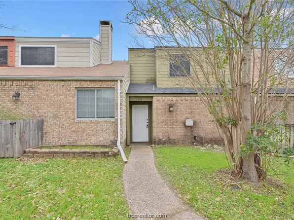 1338 Airline Dr, College Station, TX 77845