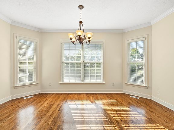 3rd image of 7228 River Run Dr