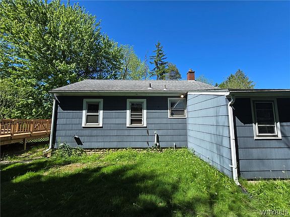 5th image of 2132 Transit Rd