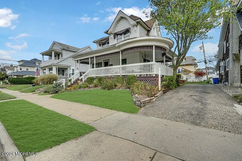 3 bed, 1739 sqft, $2,600 — Photo 3