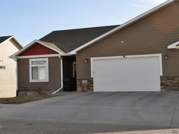 3029 Hoefer Ave, Rapid City, SD 57701