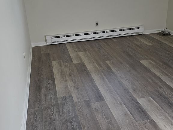 3rd image of 4228 Nottingham Way