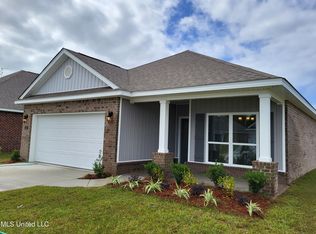 413 Sturnidae Cv, Ocean Springs, MS 39564