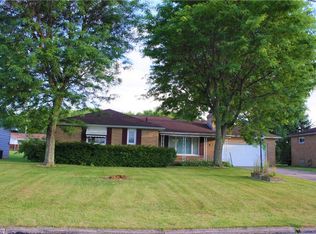 615 Dumont Ave, Campbell, OH 44405