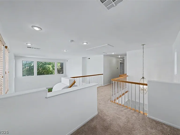 2367 Thayer Ave #0 — Photo 21