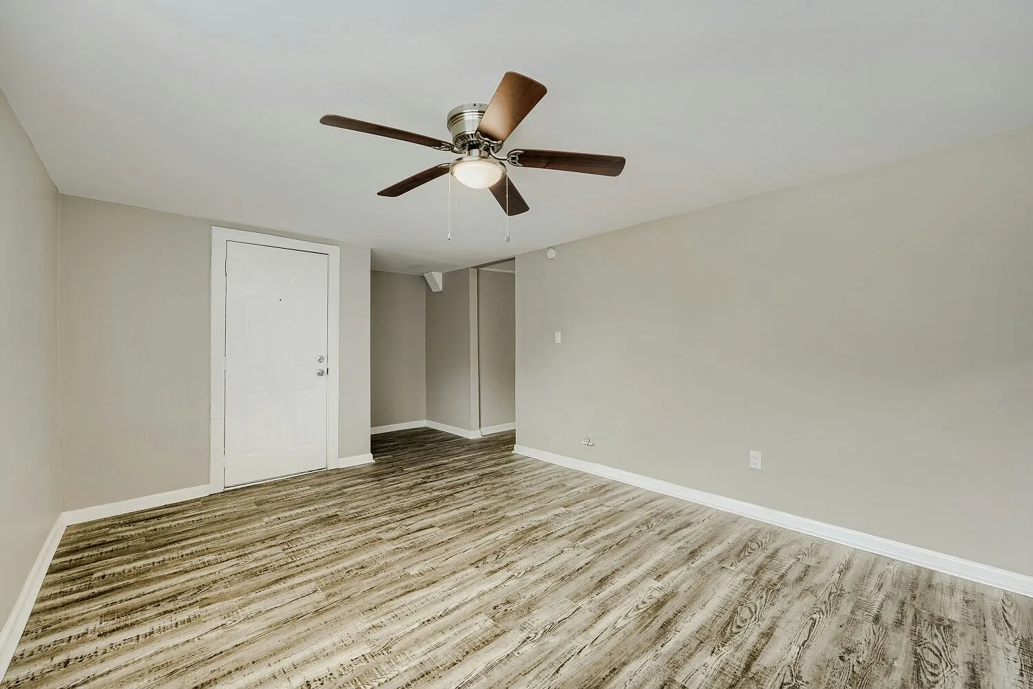 3631 Washington Street, Unit 5 — Photo 4