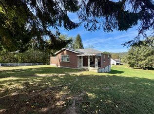 912 Old Farm Rd #C, Daniels, WV 25832