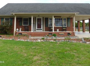 561 Gaulberry Rd, Elizabeth City, NC 27909