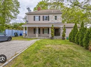 131 Lakeshore Dr, Blackstone, MA 01504