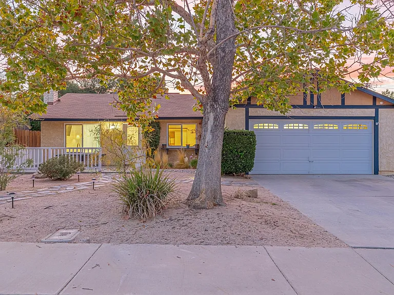 43827 Lively Ave — Photo 2