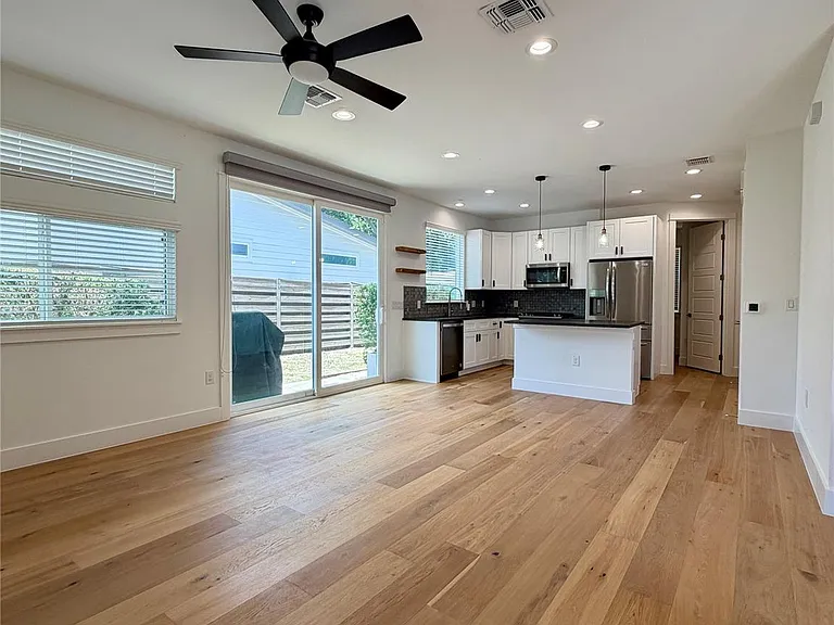 6102 Ponca St #2 — Photo 8