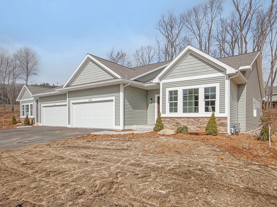 1st image of 100 Blue Violet Ln NE