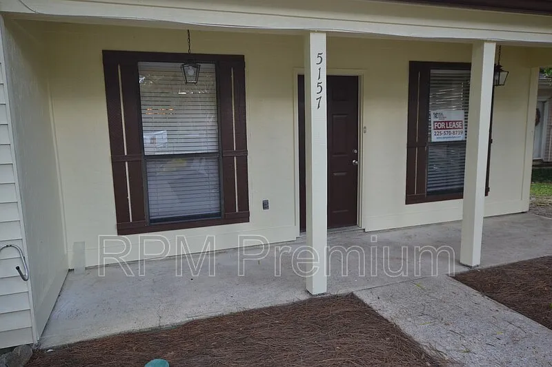 3 bed, 2.0 bath, 1159 sqft, $1,450 — Photo 3