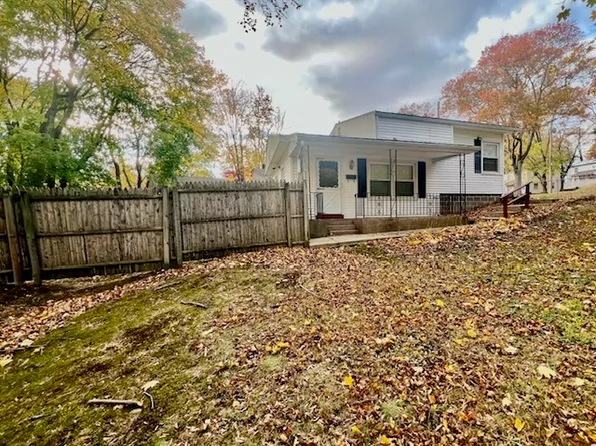 136 Rock Creek Road, New Haven, CT 06515