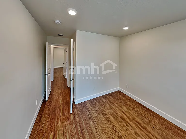 2983 Sout Village Drive — Photo 14