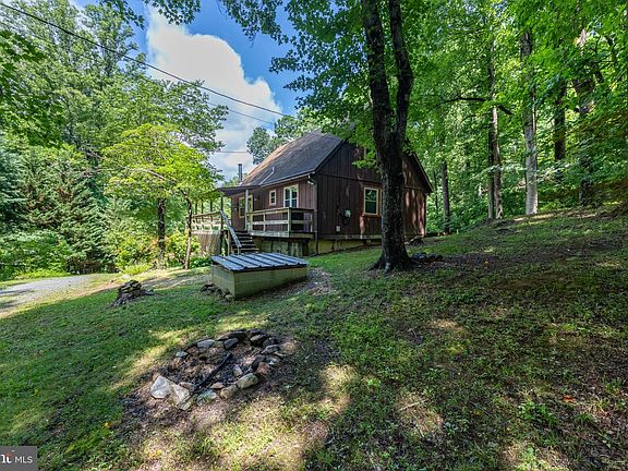 2nd image of 101 Middle River Ridge Rd