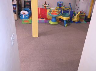 6 Roseen Rd, Holbrook, MA 02343