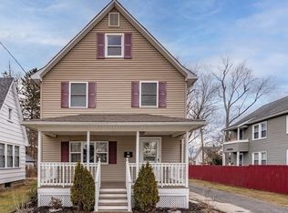 99 Edendale St, Springfield, MA 01104