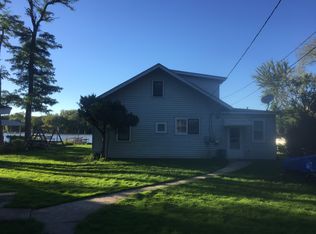 1012 River Terrace Dr, Johnsburg, IL
