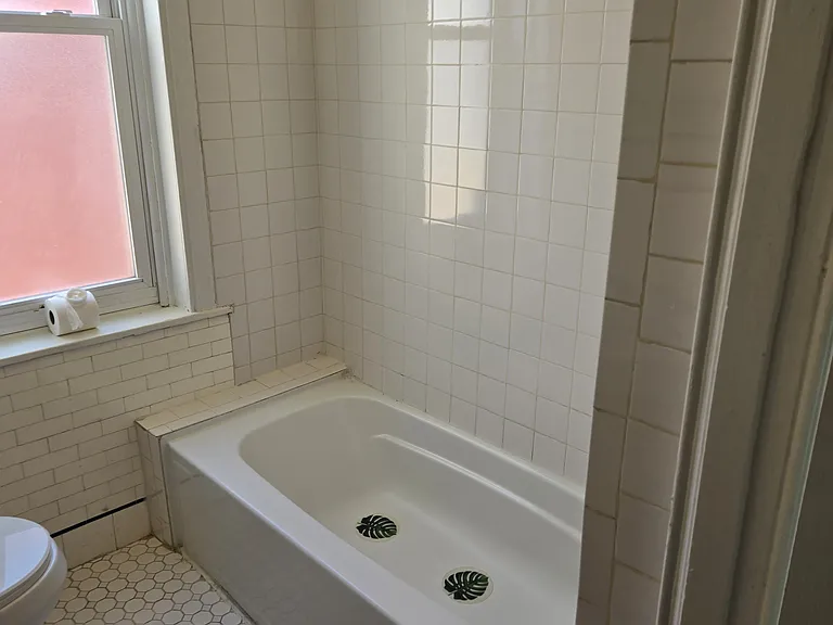2225 S Chadwick St — Photo 5