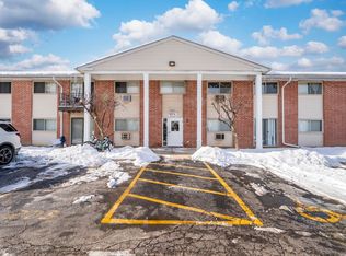 703 E Fullerton Ave APT 107, Glendale Heights, IL 60139