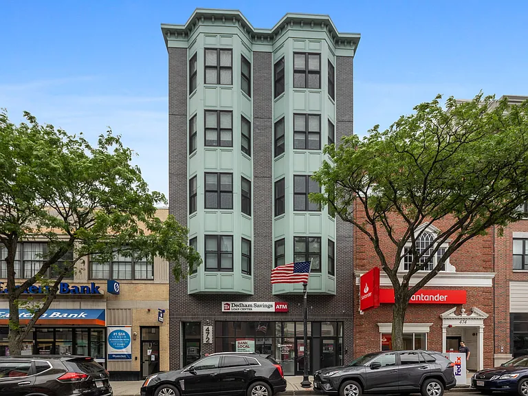 472 W Broadway #202 — Photo 38