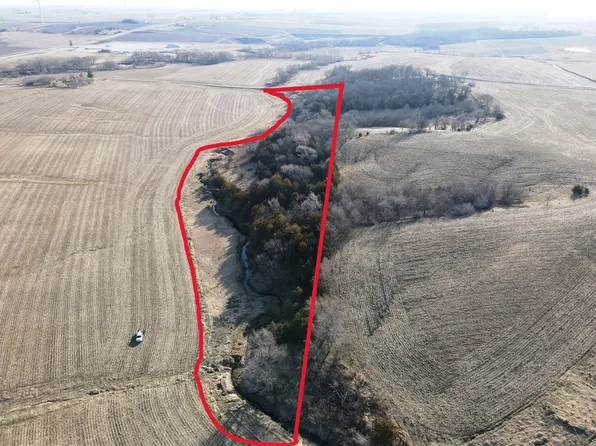 1330 Orange Ave, Menlo, IA 50164