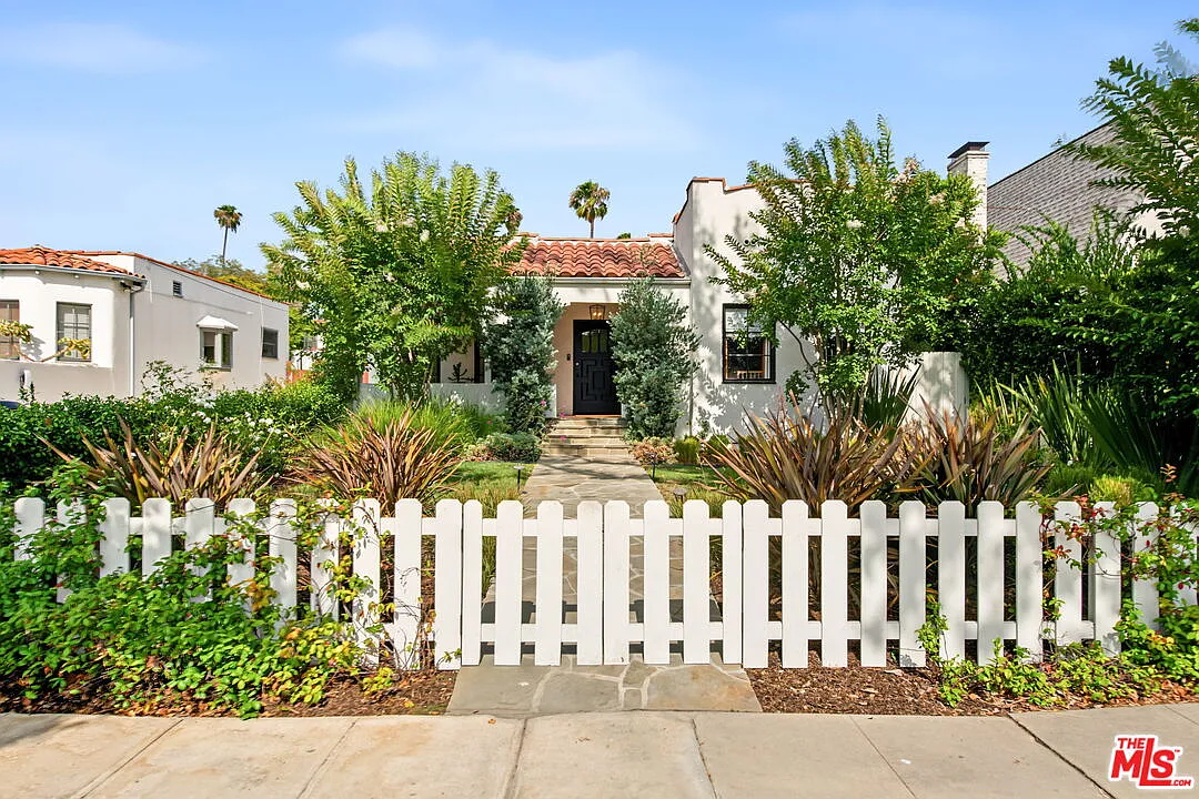 3 bed, 2.0 bath, 1838 sqft, $10,000 — Photo 3