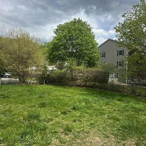 133 Brook St #2L — Photo 18