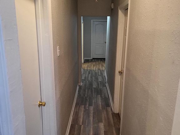 2nd image of 2784 Amsden Ave