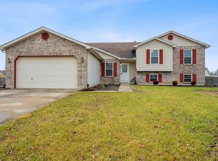 102 Redwing Ct, Clayton, OH 45315