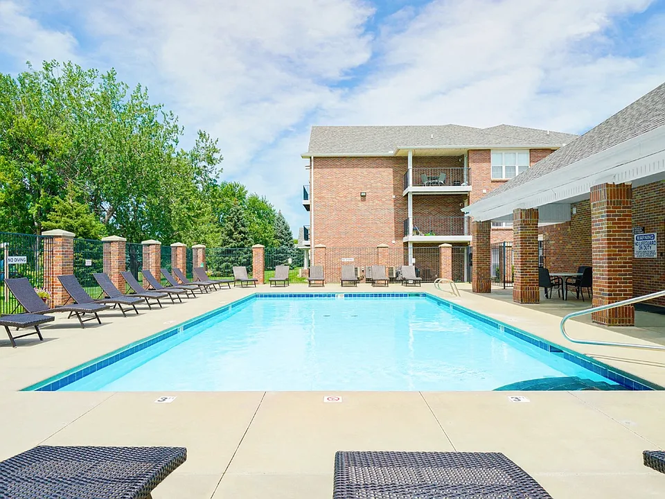 Williamsburg Park Apartments
