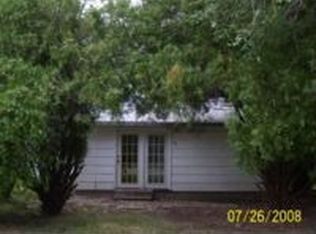 322 McCabe St, Winfield, KS 67156