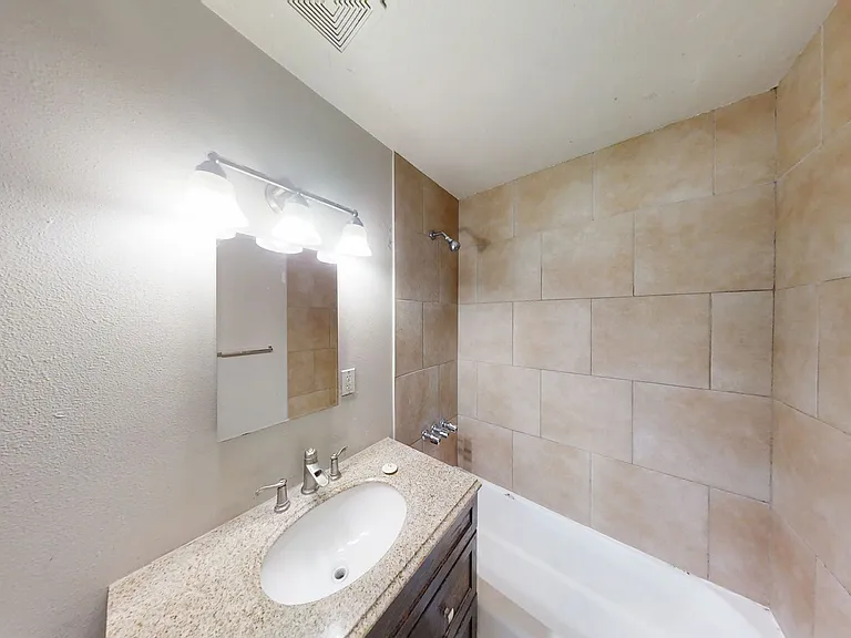 34059 Avenue J — Photo 6