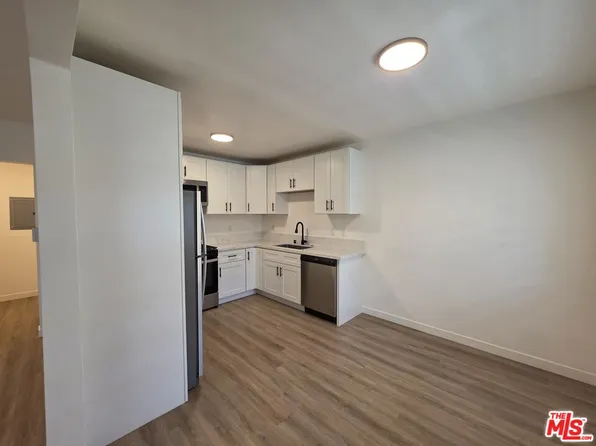 1411 Innes Pl Unit 4, Venice, CA 90291