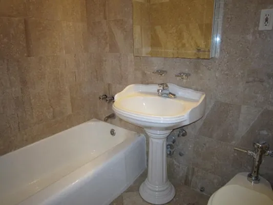 Rented by Citi Habitats | media 10