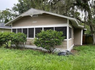 1915 E Ellicott St, Tampa, FL 33610