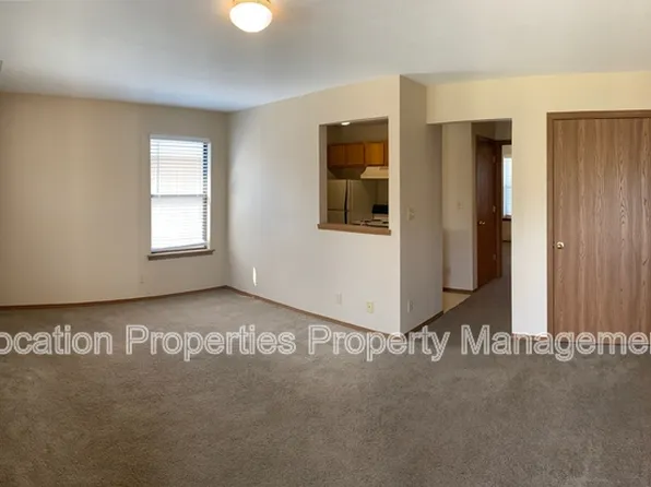 950 Monterey Way #D-d1, Lawrence, KS 66049