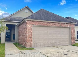 8027 Seville Ct, Baton Rouge, LA 70820