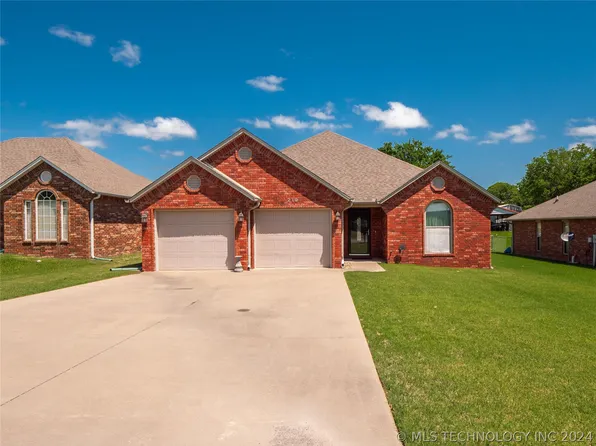 219 W Jackson Ave, McAlester, OK 74501