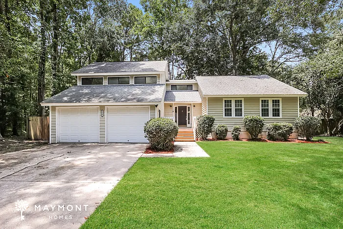 158 Fox Chase Dr — Photo 1