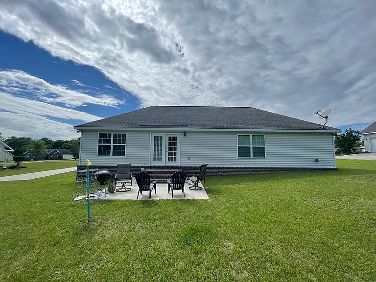 613 Waverly Ln — Photo 14