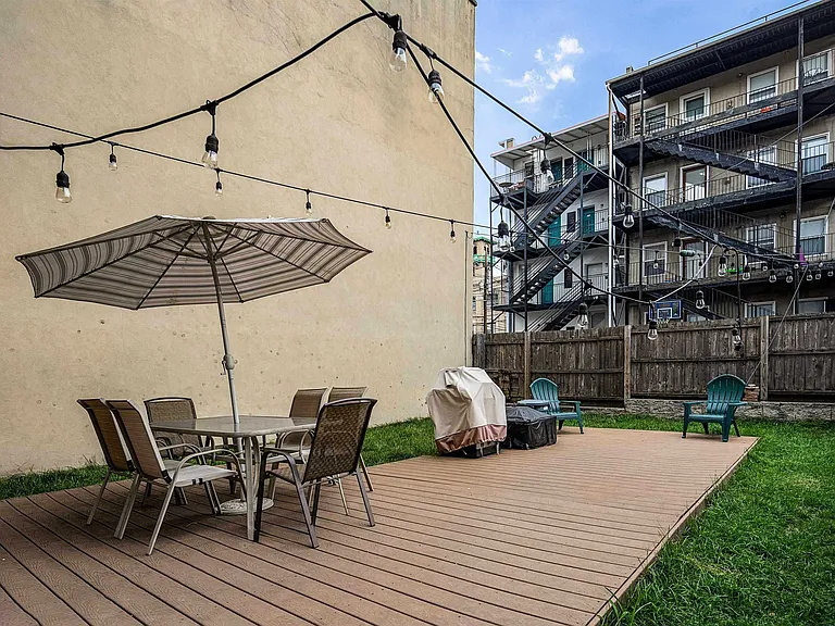 131 Madison St #1L — Photo 7