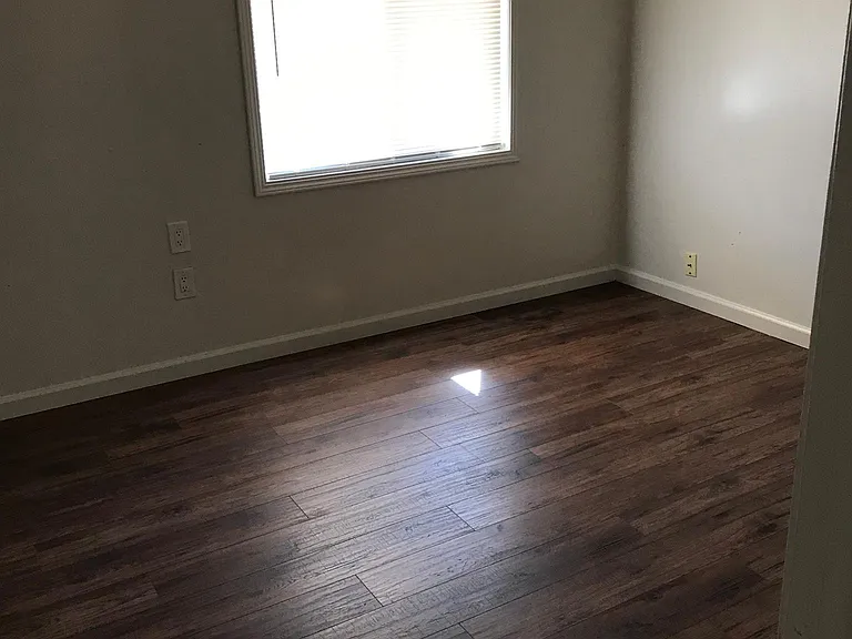 1309 Grand Ave — Photo 13